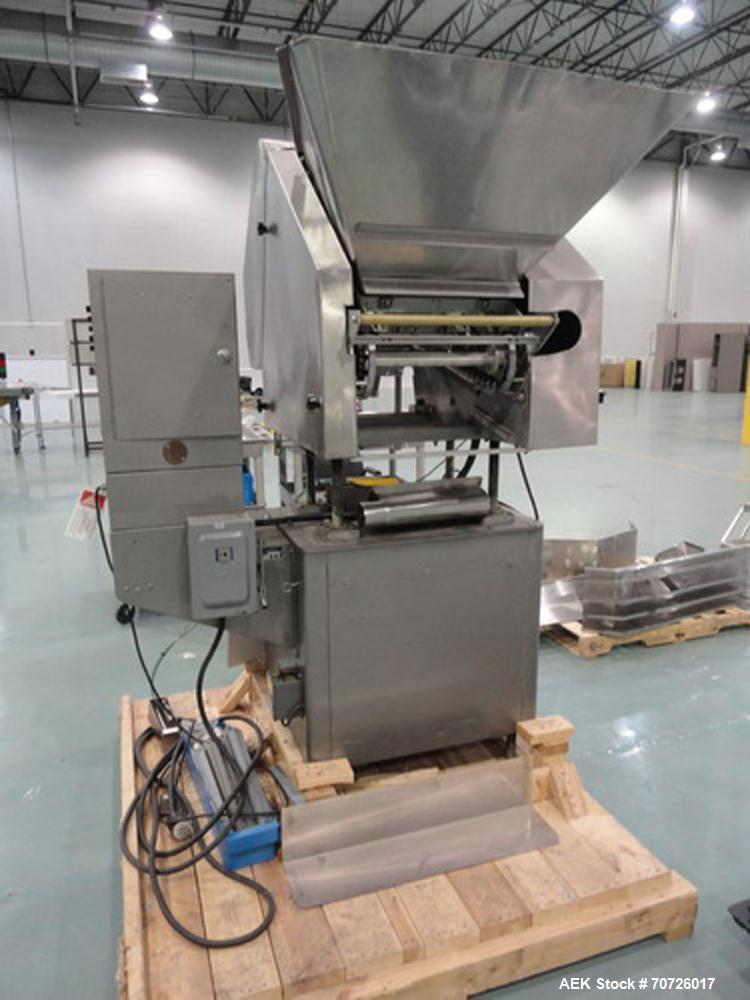 Used King SC6L Tablet or Capsule Slat Counter capable of speeds up to 120 bottles per minute. Has pin indexing. Tablet size range: 3 - 25 mm. Capsule size range: 0 - 5. Container size range: diameter...