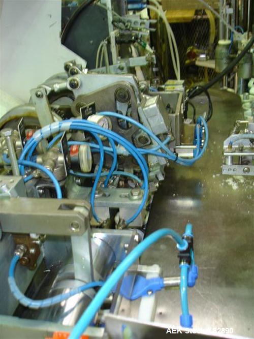 Used Arenco Model AM2000 Twin Piston Laminate Tube Filler. Currently equipped with high frequency sealer. Tubes are fed automatically through a dual tube magazine. Stations include tube cleaning, tub...