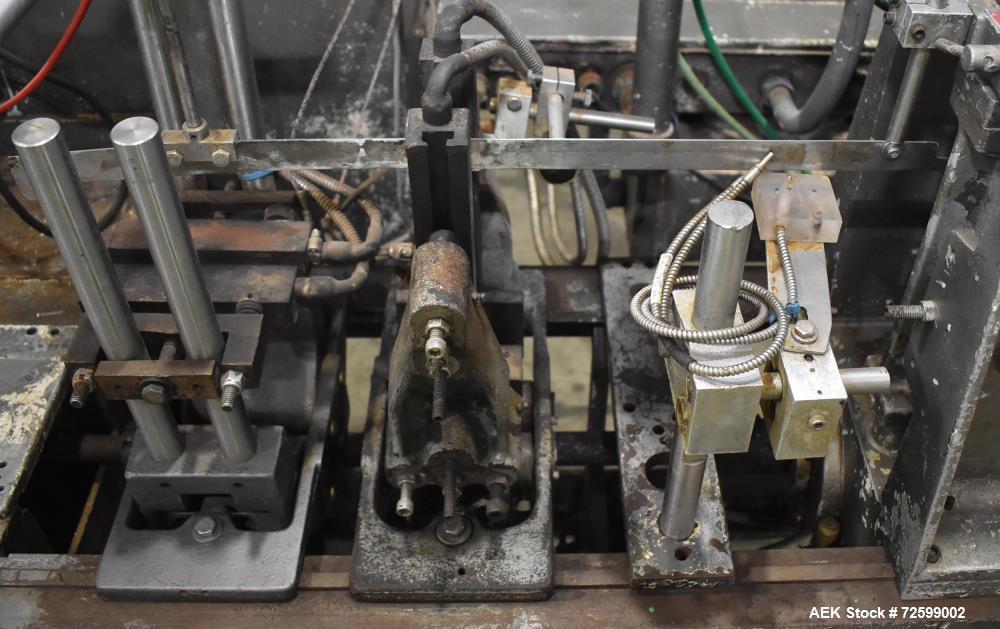 Used- Bartelt IM6 Horizontal Form Fill Seal Machine. Capable of speeds up to 120 ppm. Pouch size range: 2" - 4.75" wide x 2"...