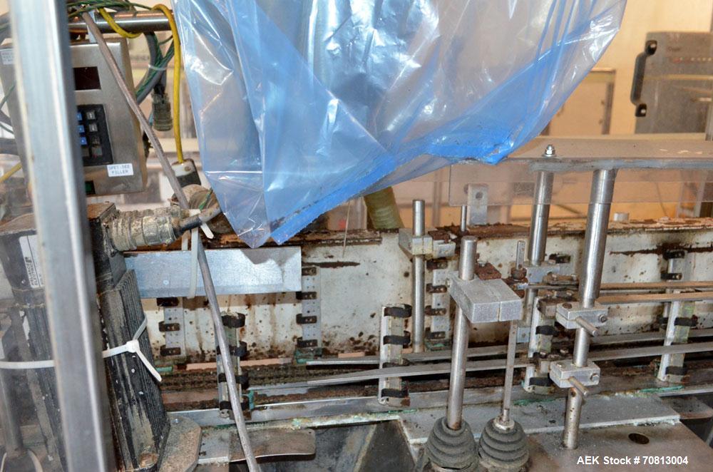 Used Klockner Bartelt IM9-14 Horizontal Form Fill & Seal Pouch Machine. Capable of speeds of up to 70 CPM. Has a 9" centers for a pouch size range: (Length) 3" - 7-3/4" (Height) 3" - 9-1/2. Has singl...