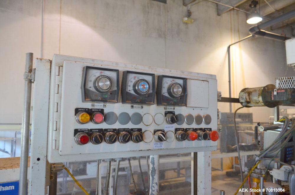 Used Klockner Bartelt IM9-14 Horizontal Form Fill & Seal Pouch Machine. Capable of speeds of up to 70 CPM. Has a 9" centers for a pouch size range: (Length) 3" - 7-3/4" (Height) 3" - 9-1/2. Has singl...