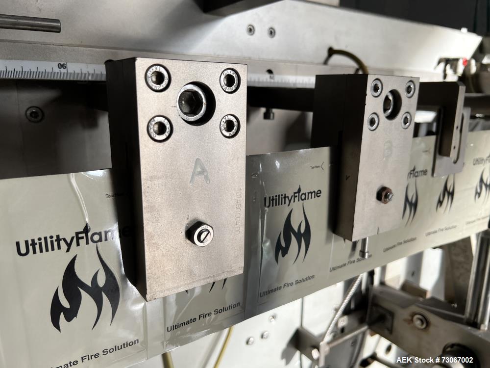 Used Bossar Form & Fill Horizontal Pouch Filler, Model B-1400/PH/D. Capable of speeds up to 110. Size range 50mm to 140mm wide x 50mm to 210mm height. Maximum fill volume 400cc. Setup for 4 sided sea...