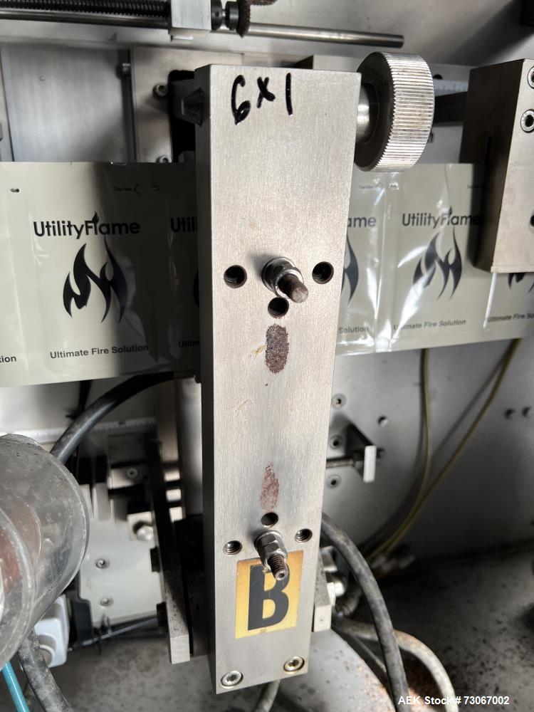 Used Bossar Form & Fill Horizontal Pouch Filler, Model B-1400/PH/D. Capable of speeds up to 110. Size range 50mm to 140mm wide x 50mm to 210mm height. Maximum fill volume 400cc. Setup for 4 sided sea...