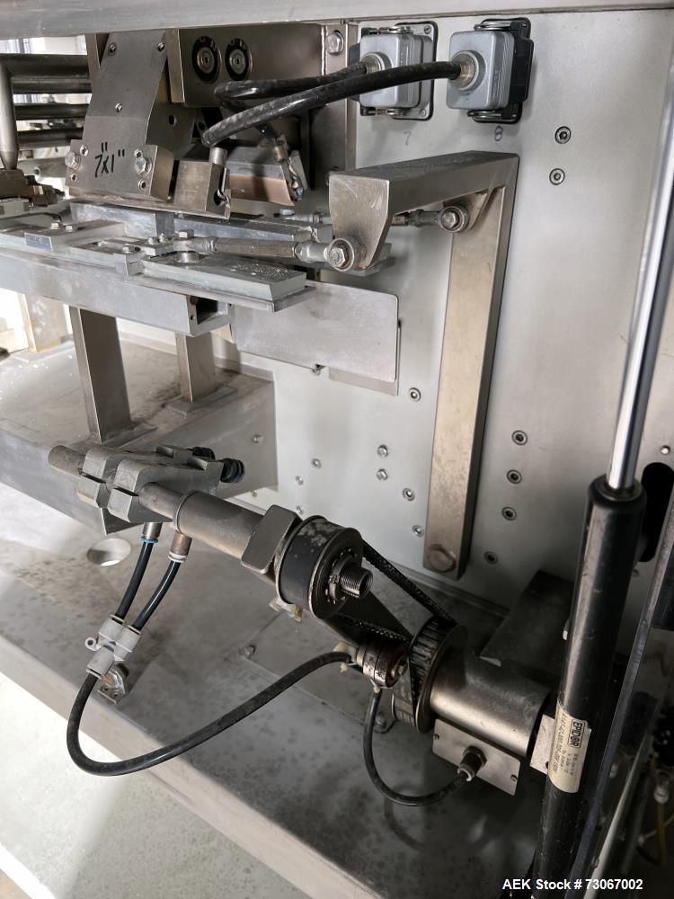 Used Bossar Form & Fill Horizontal Pouch Filler, Model B-1400/PH/D. Capable of speeds up to 110. Size range 50mm to 140mm wide x 50mm to 210mm height. Maximum fill volume 400cc. Setup for 4 sided sea...