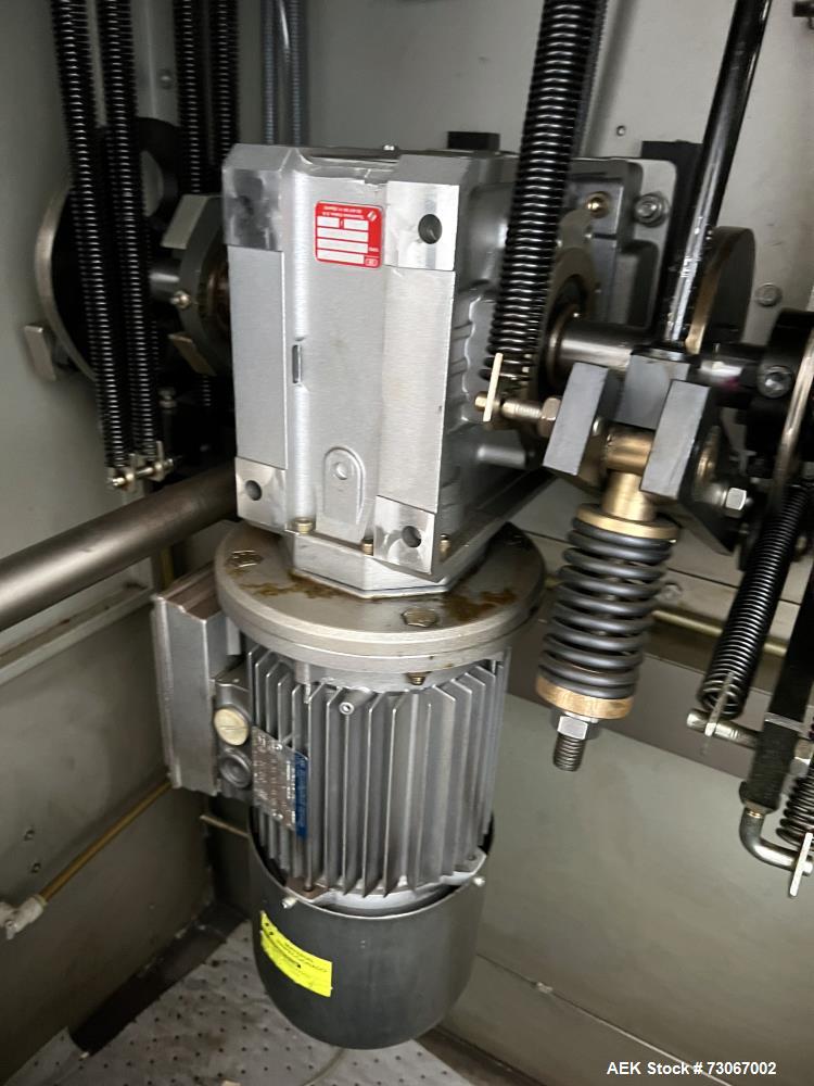 Used Bossar Form & Fill Horizontal Pouch Filler, Model B-1400/PH/D. Capable of speeds up to 110. Size range 50mm to 140mm wide x 50mm to 210mm height. Maximum fill volume 400cc. Setup for 4 sided sea...