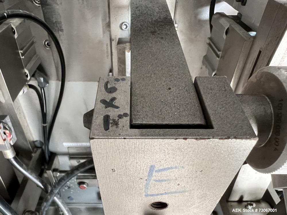 Used Bossar Form & Fill Horizontal Pouch Filler, Model B 1400 D. Capable of speeds up to 110. Size range 50mm to 140mm wide x 50mm to 210mm height. Maximum fill volume 400cc. Setup for 4 sided seal p...