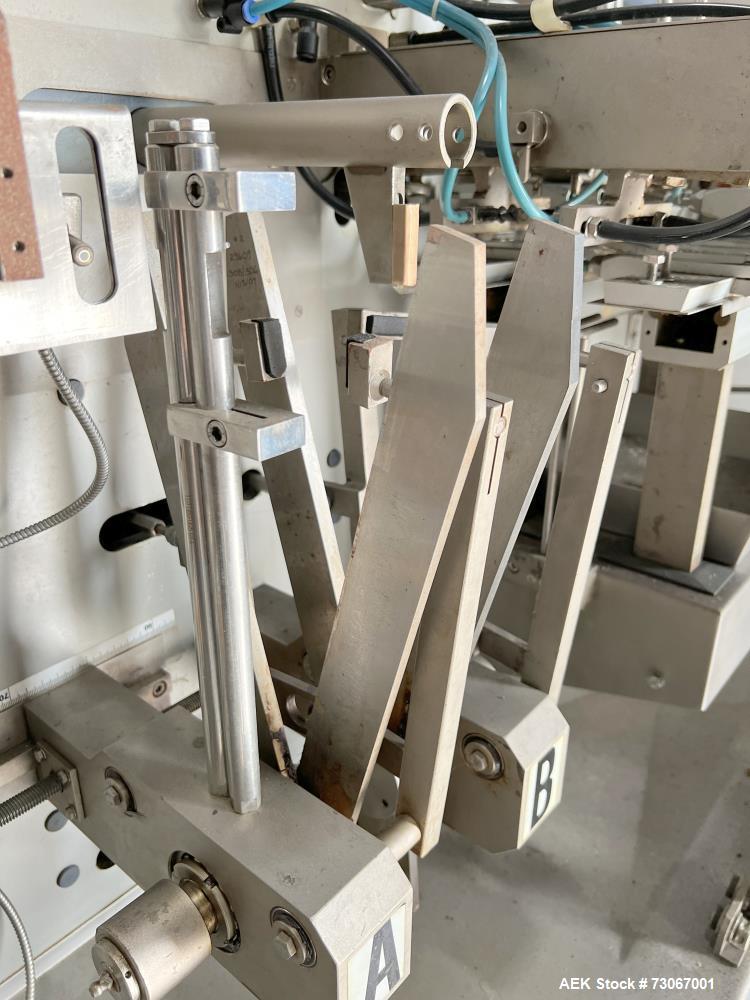 Used Bossar Form & Fill Horizontal Pouch Filler, Model B 1400 D. Capable of speeds up to 110. Size range 50mm to 140mm wide x 50mm to 210mm height. Maximum fill volume 400cc. Setup for 4 sided seal p...