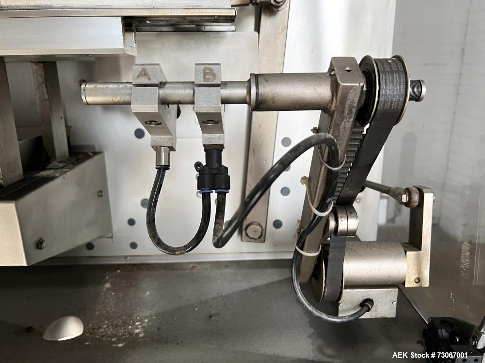 Used Bossar Form & Fill Horizontal Pouch Filler, Model B 1400 D. Capable of speeds up to 110. Size range 50mm to 140mm wide x 50mm to 210mm height. Maximum fill volume 400cc. Setup for 4 sided seal p...