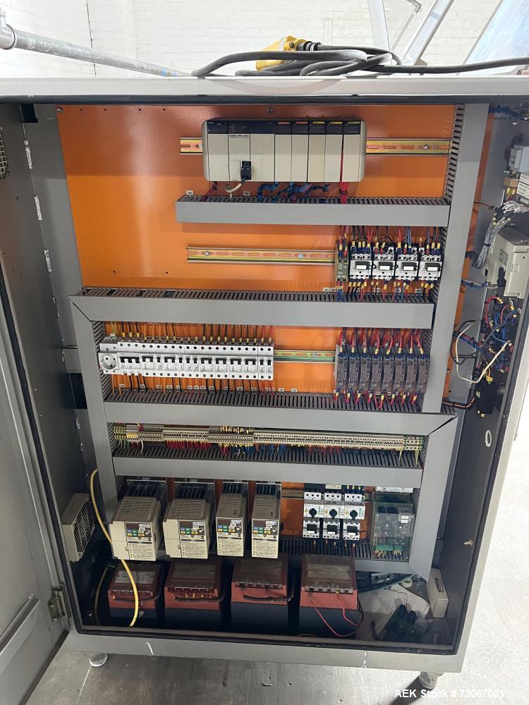 Used Bossar Form & Fill Horizontal Pouch Filler, Model B 1400 D. Capable of speeds up to 110. Size range 50mm to 140mm wide x 50mm to 210mm height. Maximum fill volume 400cc. Setup for 4 sided seal p...