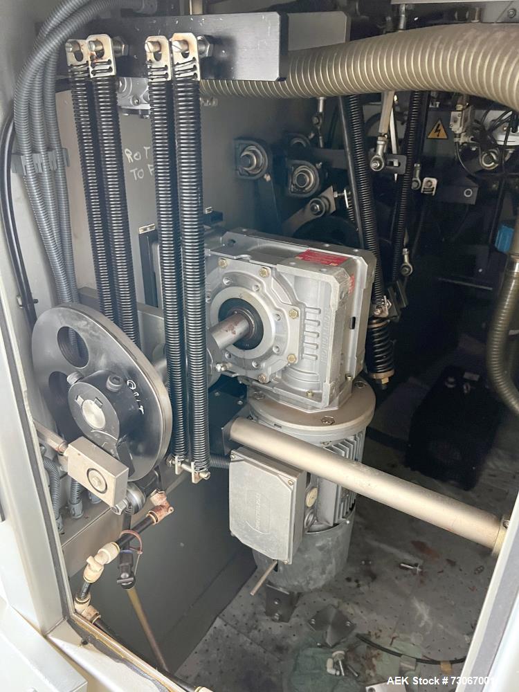 Used Bossar Form & Fill Horizontal Pouch Filler, Model B 1400 D. Capable of speeds up to 110. Size range 50mm to 140mm wide x 50mm to 210mm height. Maximum fill volume 400cc. Setup for 4 sided seal p...