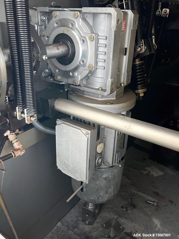 Used Bossar Form & Fill Horizontal Pouch Filler, Model B 1400 D. Capable of speeds up to 110. Size range 50mm to 140mm wide x 50mm to 210mm height. Maximum fill volume 400cc. Setup for 4 sided seal p...