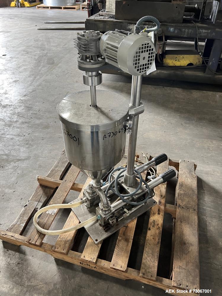 Used Bossar Form & Fill Horizontal Pouch Filler, Model B 1400 D. Capable of speeds up to 110. Size range 50mm to 140mm wide x 50mm to 210mm height. Maximum fill volume 400cc. Setup for 4 sided seal p...