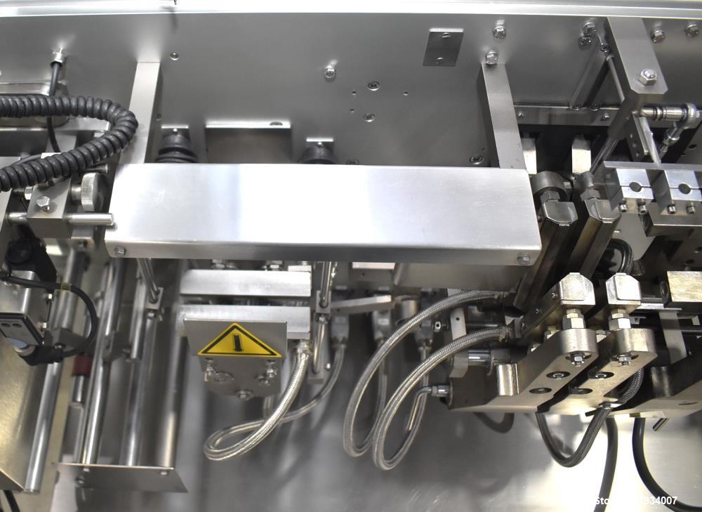Pre-Owned Enflex Model F11DX Horizontal Form Fill Seal Machine
