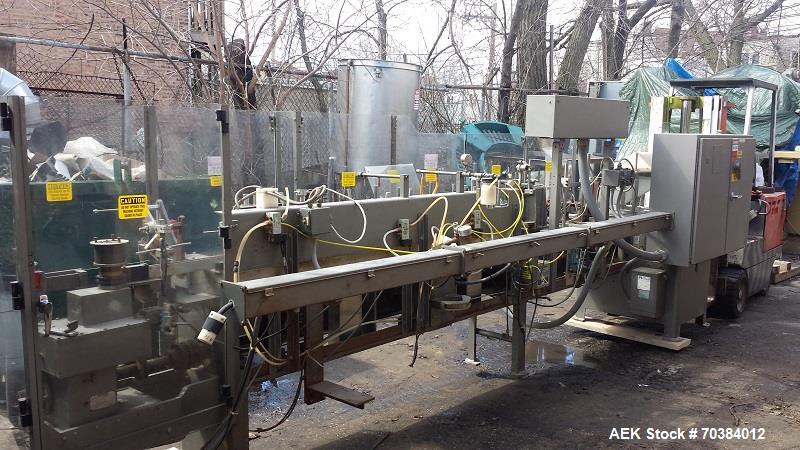 Used HMC/Bartelt IM10-10 Poucher, Model - IM 10-10. Bartelt horizontal style poucher. Right hand machine with four point plow, dual rockers and standard film feed rollers . 10" centers with single mo...