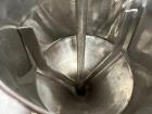 Used Bossar Form & Fill Horizontal Pouch Filler, Model B-1400/PH/D. Capable of speeds up to 110. Size range 50mm to 140mm wide x 50mm to 210mm height. Maximum fill volume 400cc. Setup for 4 sided sea...