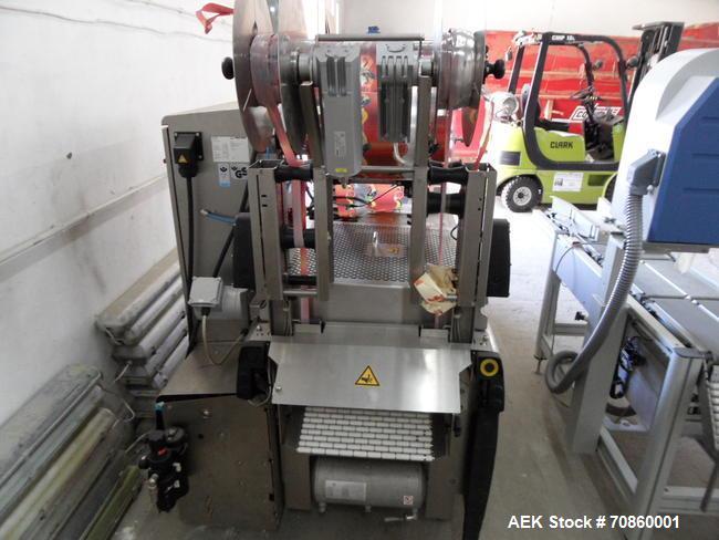 Used Multivac R105 Packaging Machine.  Nominal machine width 11.022, 12.59", 13.97" (285, 320, 355 mm).  Cut-off lengths:  7.87", 9.44", 10.69", 11.81" (200, 240, 270, 300 mm).  Max forming depth 3.7...