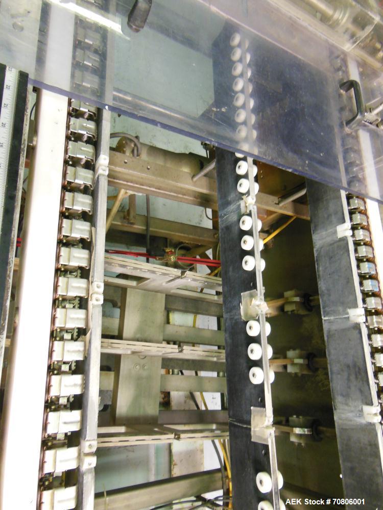 Used RapidPak Model RP-30 Horizontal Form Fill & Seal Thermoformer. Capable of up to 25 cycles per minute, up to 7"(178mm) depth of draw, up to 30"(762mm) index, maximum lift opening 7.5"(190.5mm), m...