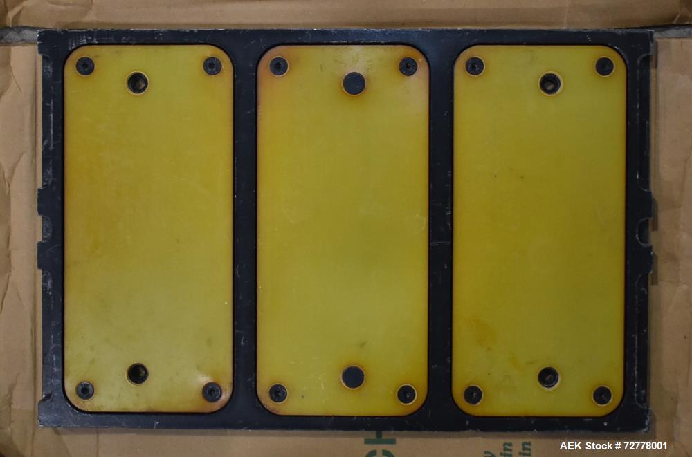Used VC999 Model RS-420C Rollstock Compact Thermoformer. Stainless steel construction. Film width 423mm (17"). Maximum depth of draw: 50mm, 100mm, 135mm, 185mm (2"). Includes Vacuum pump, vacuum gas ...