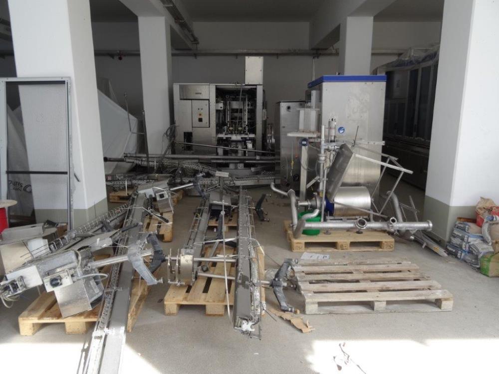 Used Tetra Rex TR/7 Filling Line