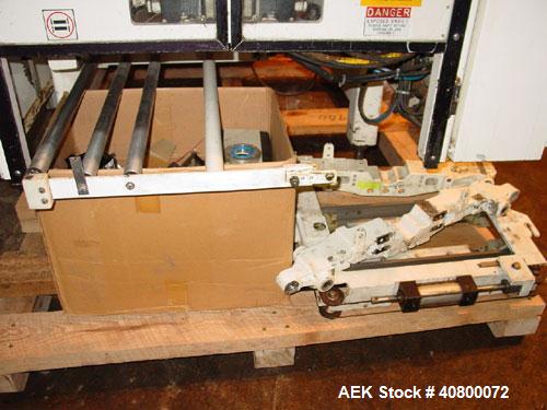 Used Hayssen Ultima CMB/SF Vertical Form Fill and Seal Bagger capable of speeds up to 110 bags per minute. Bag size range: (Width) 4" to 12" (Length) 4" to 23" Can do a 32"L bag with a double pull. C...