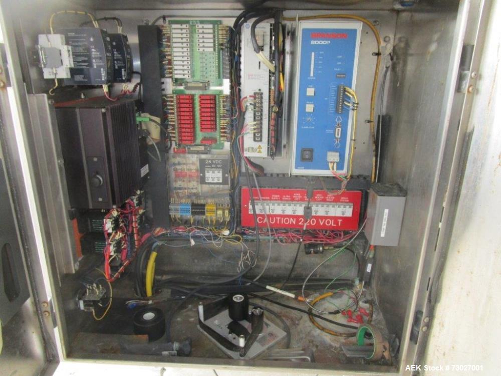 Used Pacmac Model 9500 Vertical Form, Fill, and Seal Machine with Zipper. Has a bag size range of: 3" to 15" (wide) and 4" to 19" (length). Has a maximum web width of 36". Equipped with film registra...