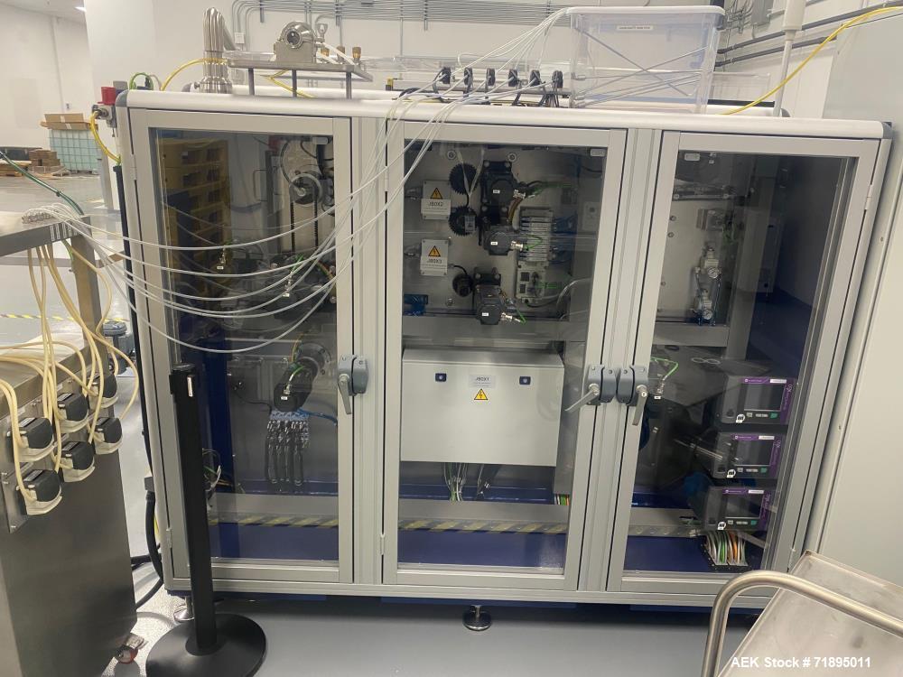 Used V-Shapes Vertical Form, Fill and Seal Machine with Liquid Fill – Model Alpha