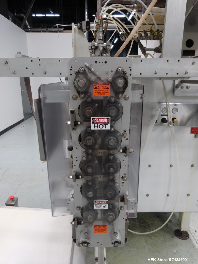 Used Circle Model V18H4D-II Vertical Form, Fill, and Seal Pouch Machine