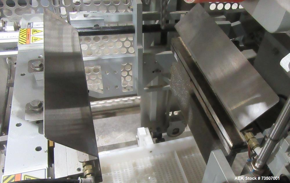 Matrix Packaging Morpheus MVC-300 Continuous Motion Washdown Bagger with Yamato 14-Head Dimpled Bucket Scale, Infeed & Turntable