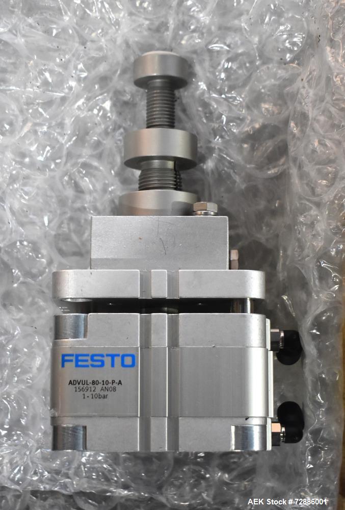 Used Rovema VPI-260 Vertical Form Fill Seal Machine 120 PPM