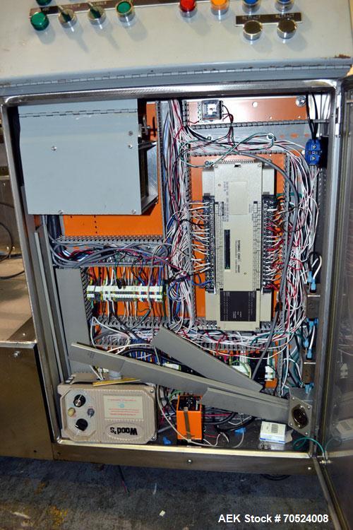 Used Avery Model ALS 350 LW 1390 Front & Back Redundant Head Presure Sensitive Labeler. Will apply single side panel labels up to 6" high. Has dual worm screw timing infeed, top hold down, redundant ...
