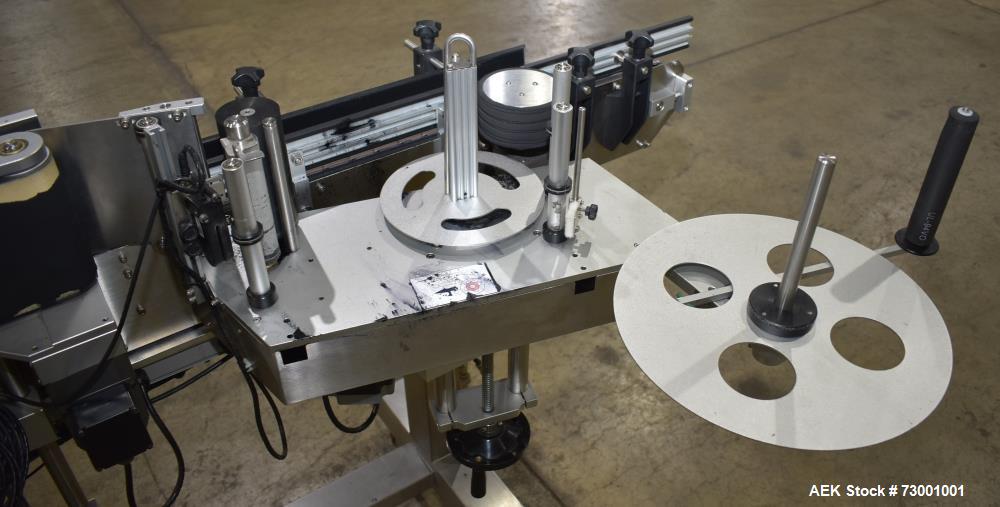 Accutek Automatic Pressure Sensitive Wraparound Labeler