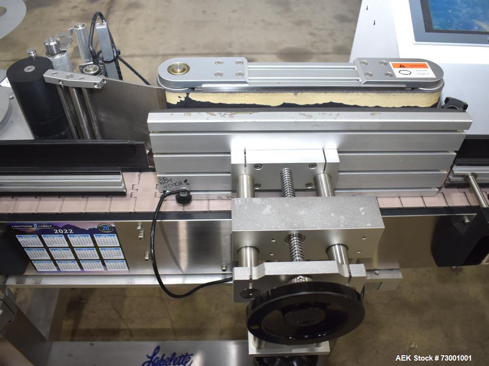 Accutek Automatic Pressure Sensitive Wraparound Labeler