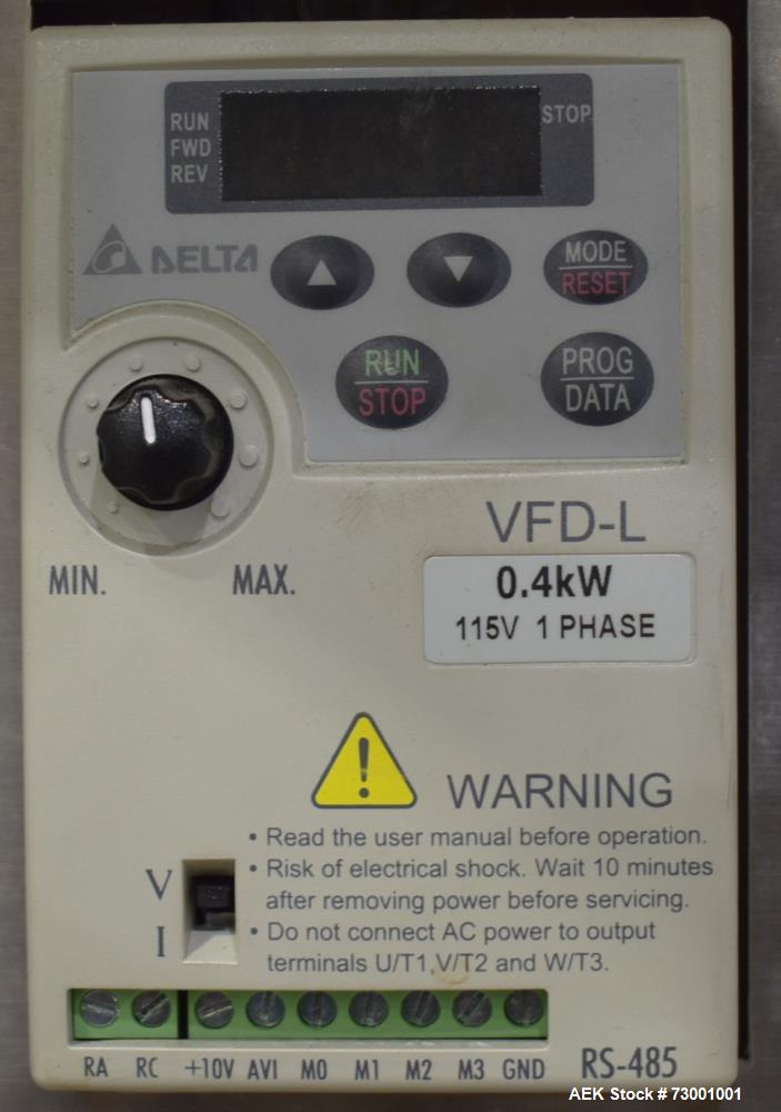 Accutek Automatic Pressure Sensitive Wraparound Labeler