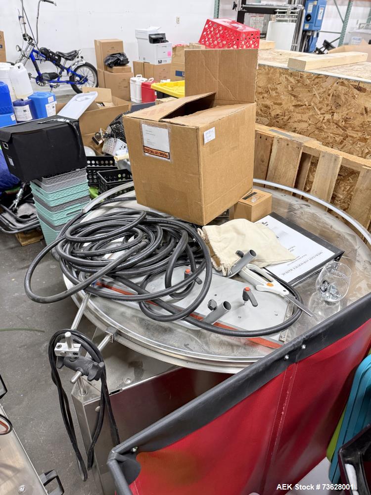 Stainless Steel Tronics S3S Wrap Labeling Machine for Round Containers