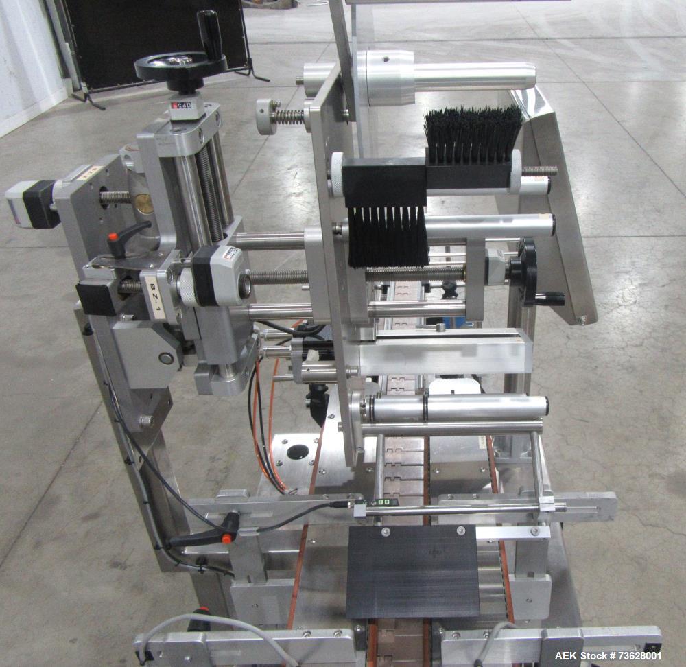 Stainless Steel Tronics S3S Wrap Labeling Machine for Round Containers