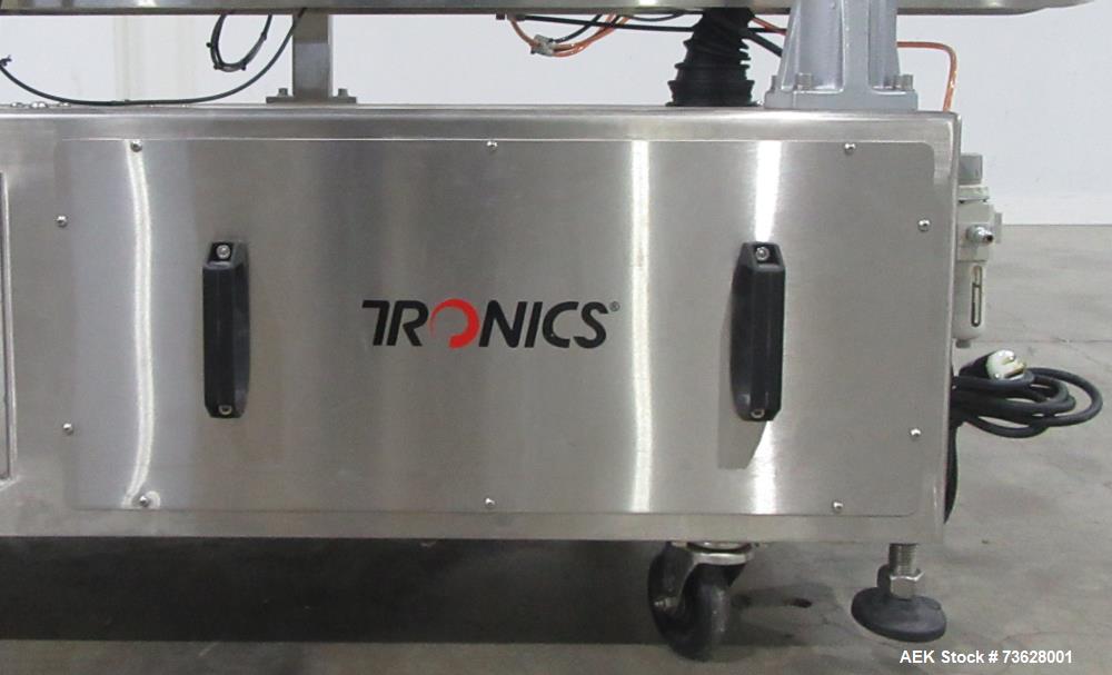 Stainless Steel Tronics S3S Wrap Labeling Machine for Round Containers