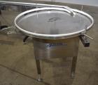 Accutek Automatic Pressure Sensitive Wraparound Labeler