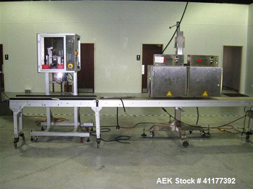 Used Tri-Pack LSA-160 Automatic Shrink Sleeve Labeler Applicator or Neck Bander capable of speeds up to 100 ppm. Has Layflat Range: 35mm to 175mm. Product Diameter: 1" to 4.5". Minimum cut off length...