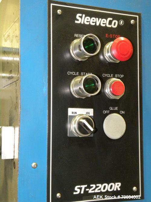 Used SleeveCo Model ST-2200R Stretch Sleeve Applicator capable of speeds up to 60 bottles per minute. Currently set up on round gallon containers, has film registration. Machine footprint 48" long x ...