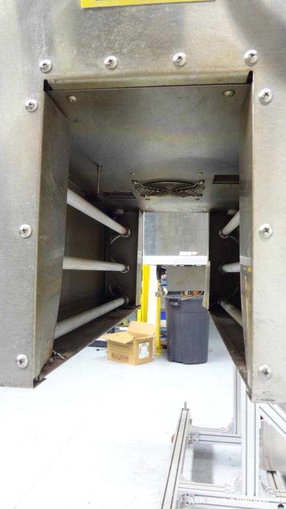 Used TriPack LSA-160 Automatic Shrink Sleeve Labeler Applicator / Neck Bander. Capable of speeds up to 100 BPM. Layflat width 40mm-170mm. Product diameter 25mm to 1" to 110mm. Cut off length 30mm-200...