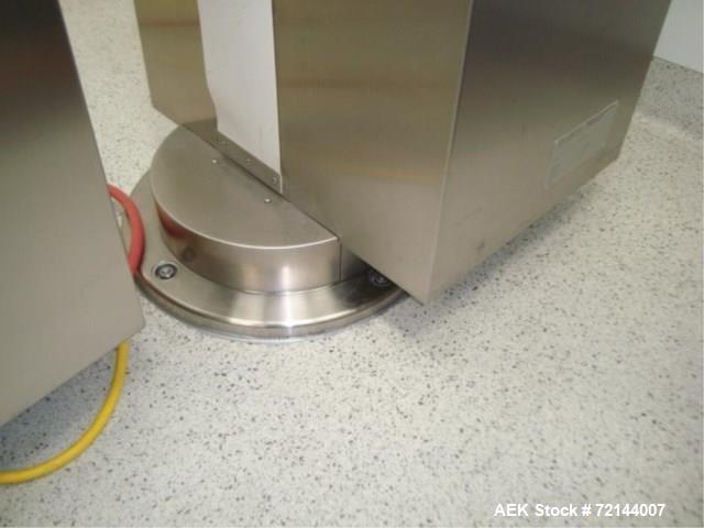 Used L.B. Bohle Lifts HS-800 Pharmaceutical Tote Lift Column