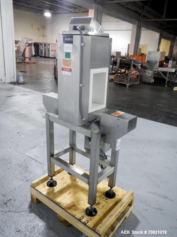 Used Lock Pass Thru Metal Detector, Model MET 30+.  5.5" Wide x 9.5" high x 11" long opening, not equipped with conveyor,  serial #45146/1, new 2010.