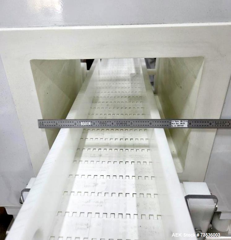Used Mettler-Toledo Safeline Conveyor Mounted Metal Detector, Model SL1500. Metal detector is rated for products up to 20kgs. Has an aperture size of 8"W X 6"T  Variable speed controlled conveyor. Co...
