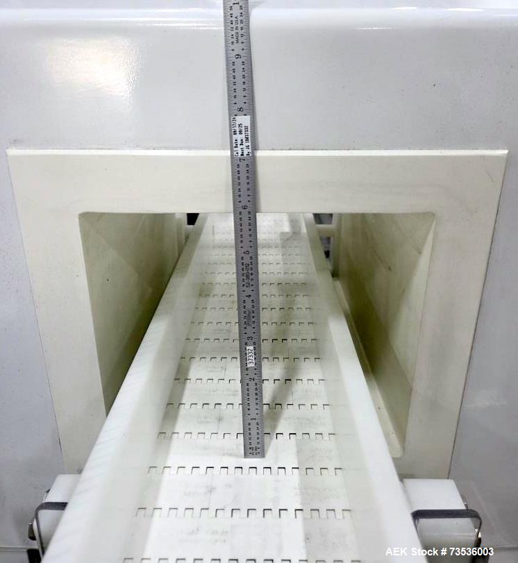 Used Mettler-Toledo Safeline Conveyor Mounted Metal Detector, Model SL1500. Metal detector is rated for products up to 20kgs. Has an aperture size of 8"W X 6"T  Variable speed controlled conveyor. Co...