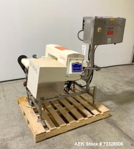 Safeline / Mettler Toledo SL Conveyor Mounted Metal Detector