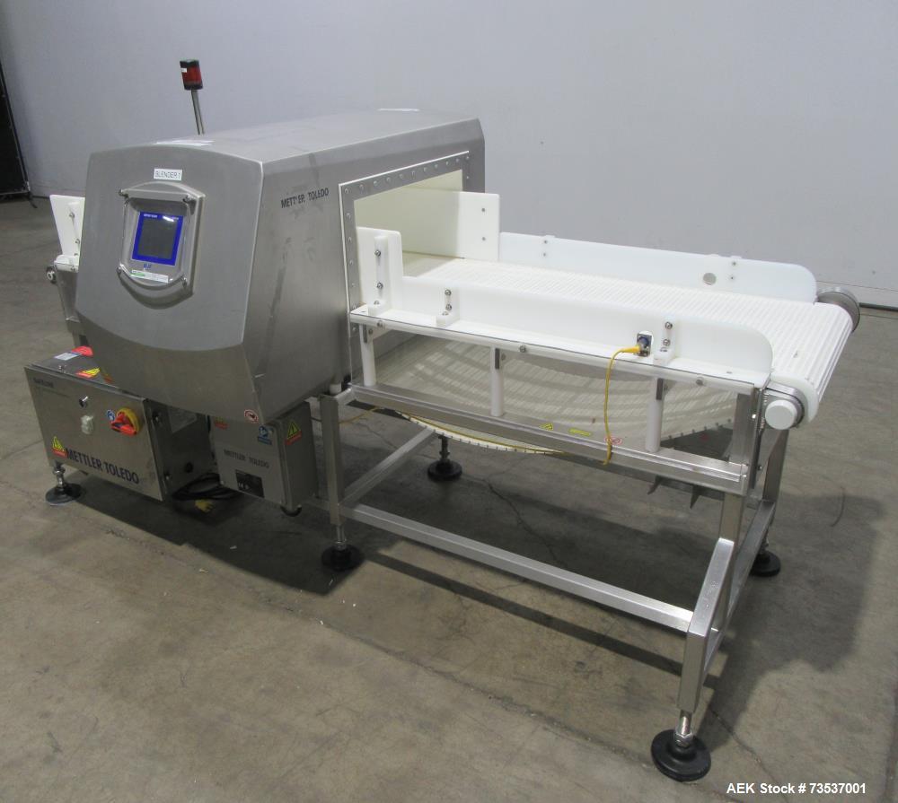 Used Mettler Toledo SL2000 Safeline Metal Detector with 21.5” x 10.5” Aperture
