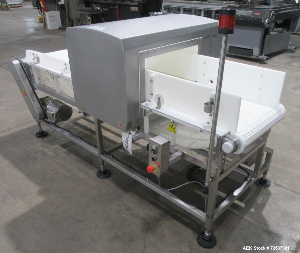 Used Mettler Toledo SL2000 Safeline Metal Detector with 21.5” x 10.5” Aperture