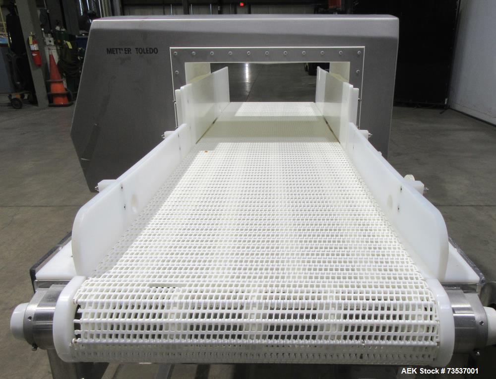 Used Mettler Toledo SL2000 Safeline Metal Detector with 21.5” x 10.5” Aperture