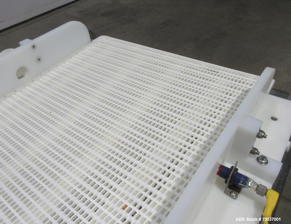 Used Mettler Toledo SL2000 Safeline Metal Detector with 21.5” x 10.5” Aperture