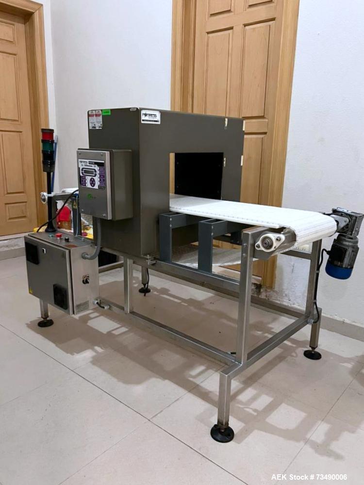 Used Fortress Technology Metal Detector – Model Phantom | 10.5" x 13" Aperture | Ferrous & Non-Ferrous | Food & Pharma Safe